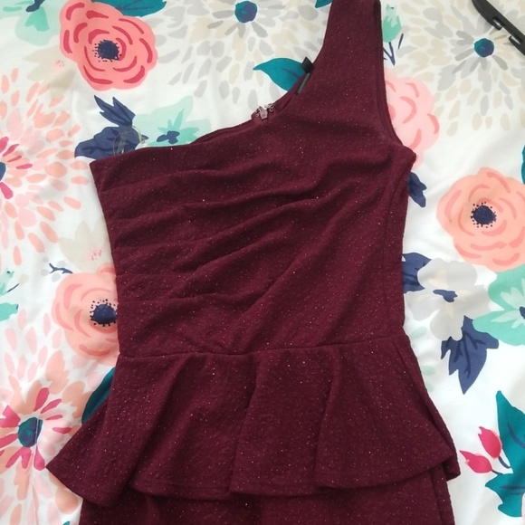One Shoulder Peplum Dress - Picture 2 of 3